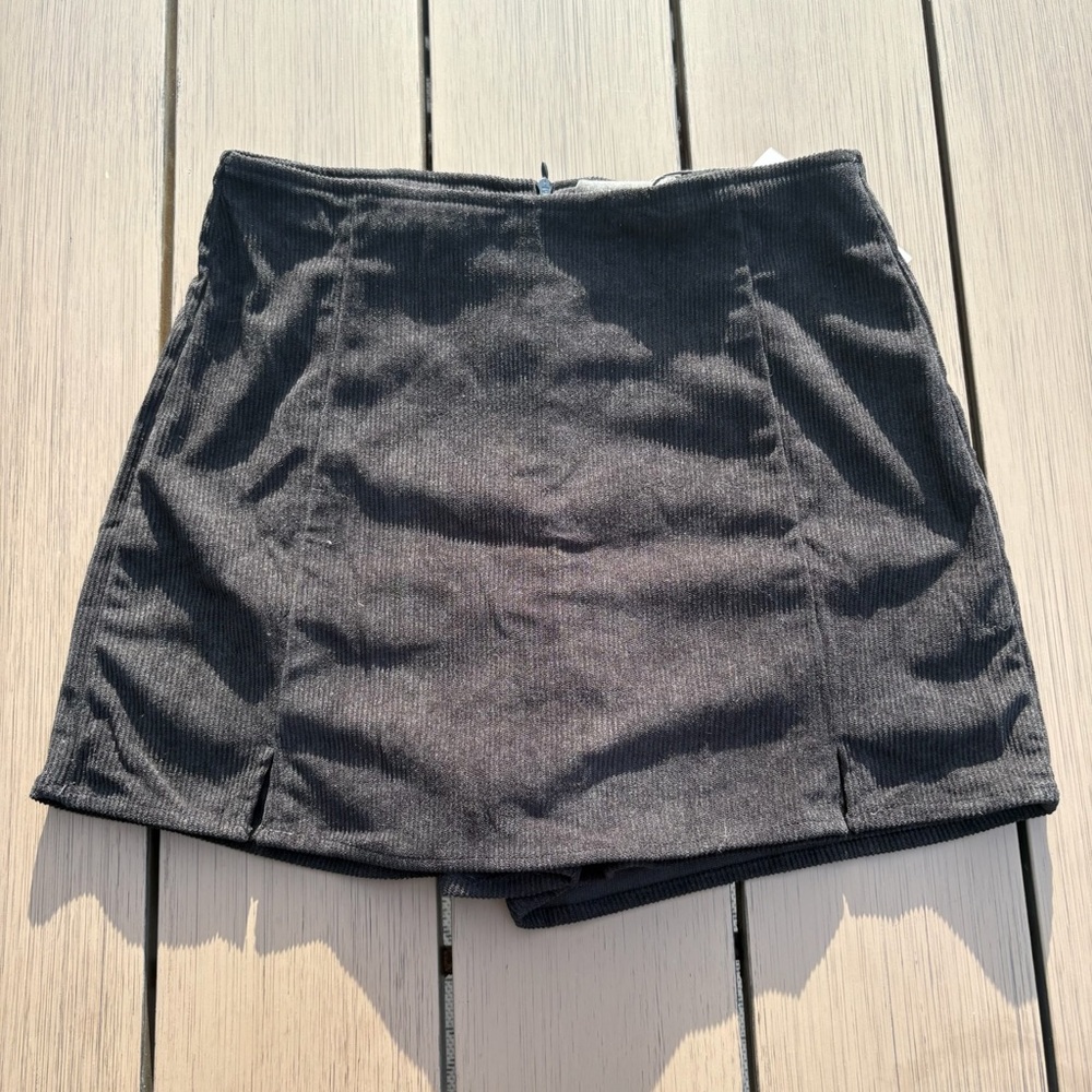 Cider Black Mini Skort